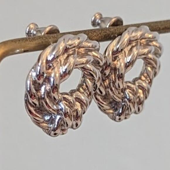 Marked Monet Silver Tone Wreath Design Post Earrings - Picture 3 of 4